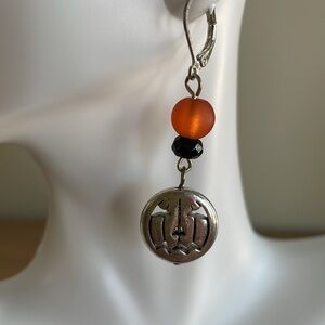 HAND CRAFTED PIERCED HALLOWEEN EARRINGS Silver Black  Orange